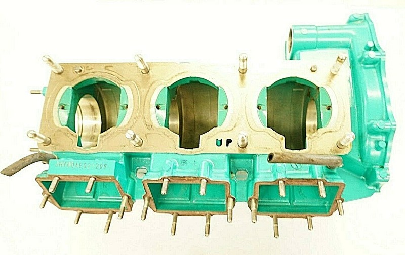 Kawasaki Jet Ski ZXi STX 900 Crankcase Assy 14001-5345 FRESHWATER