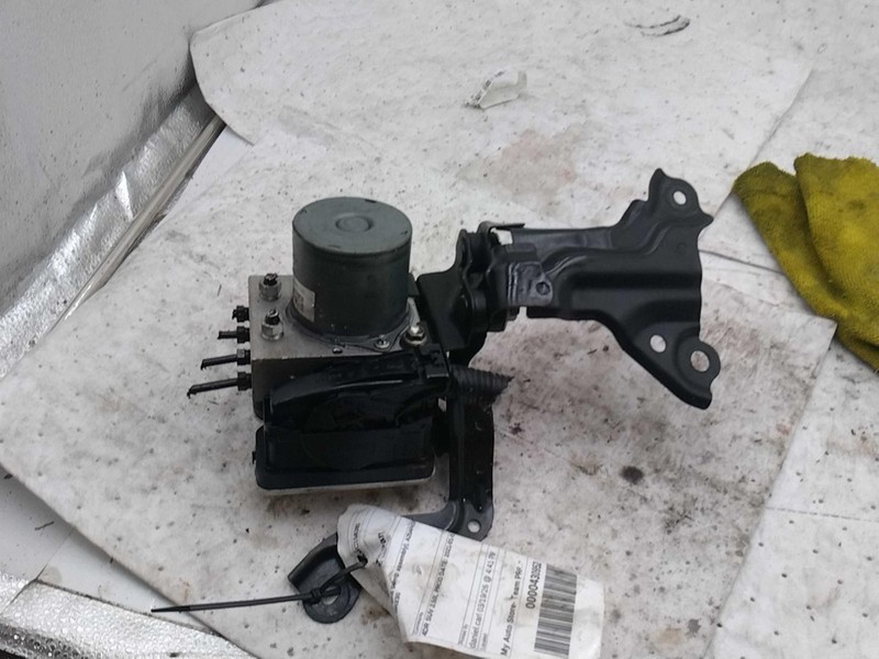 2021 Toyota RAV4 ABS Pump & Motor Assembly OEM 440500R230 55K Miles Black
