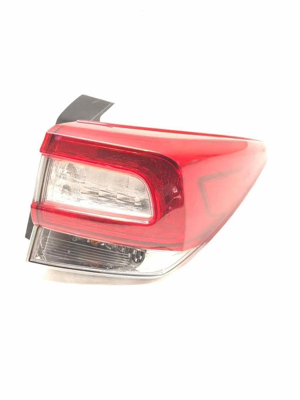 2017 Impreza Wagon RH Passenger Side Quarter Panel Tail Light/ Light Scratches