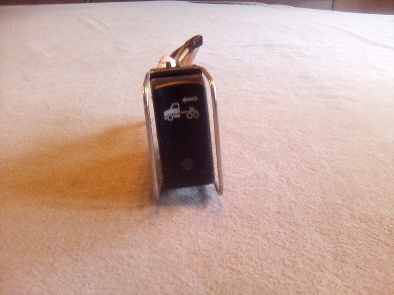 Kenworth/Paccar G90-1131-030 Fifth Wheel Slide Switch