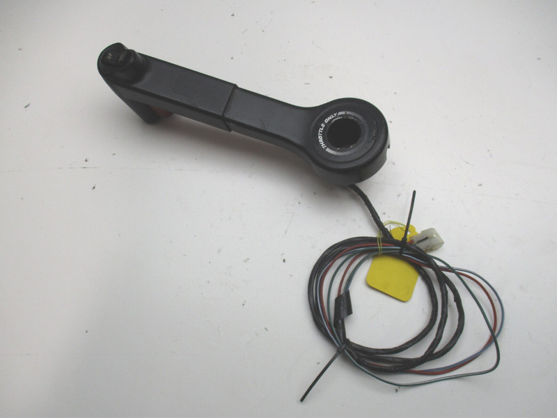 822211T1 Mercury Outboard 3000 Classic Remote Control Handle W/Trim