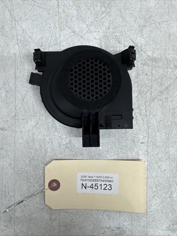 2026 TESLA MODEL Y 1R SEAT BACK BLOWER 1699960-00-D 45123 B61