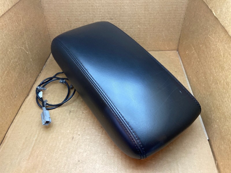 10-13 Jeep Grand Cherokee Center Console Lid Cover Top Arm Rest Armrest Black