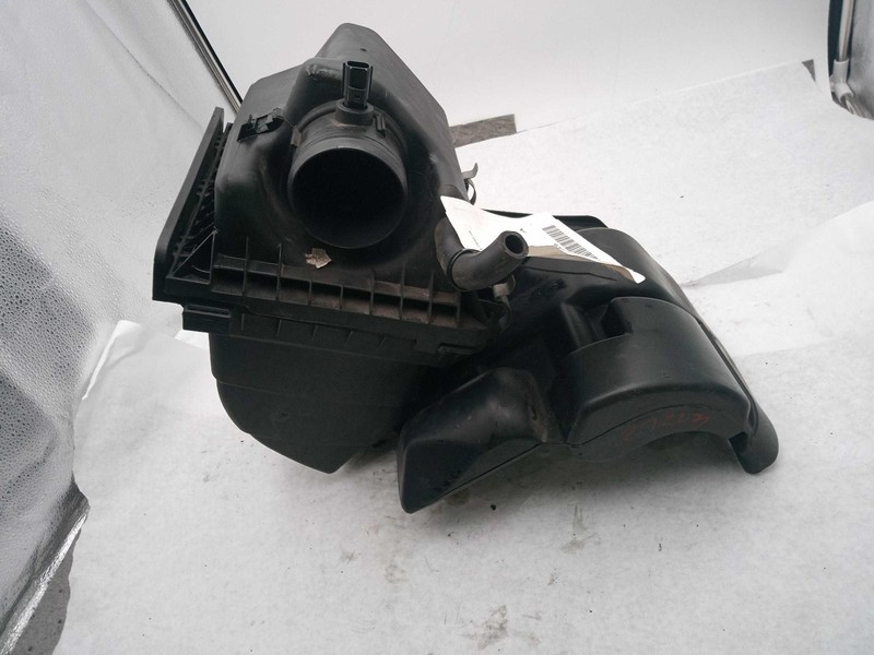 Dodge Journey 2017 Air Cleaner Assembly OEM 68060812AA Used 122K Miles