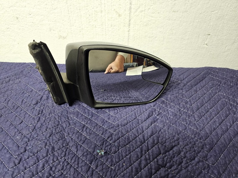 Ford Focus Right Passenger Side View Power Door Mirror w/ Signal OEM
