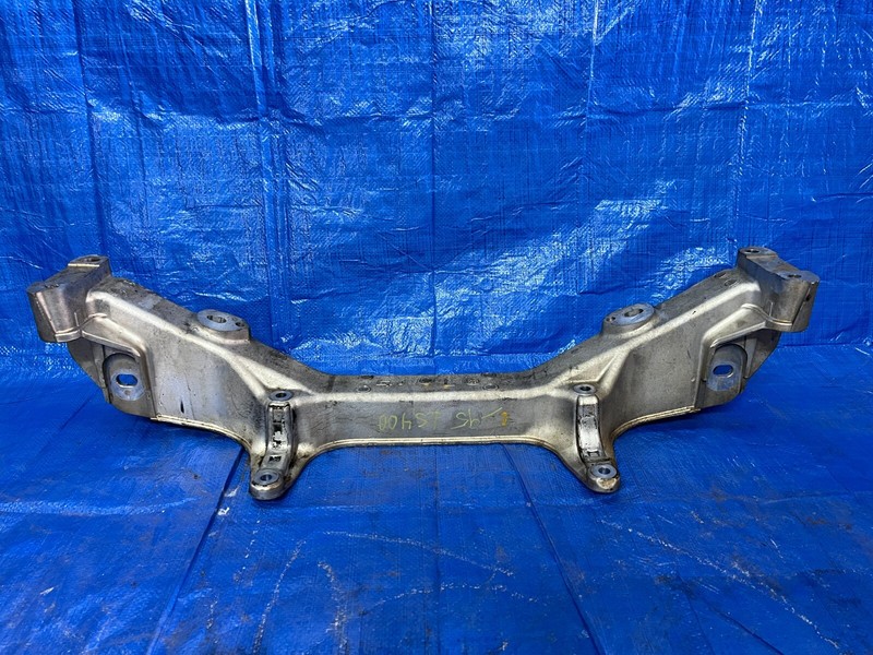 95-00 Lexus LS400 XF20 Front Engine Subframe Suspension Crossmember Cradle OEM