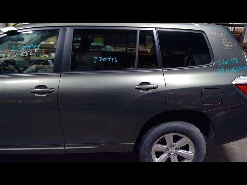 Driver Left Rear Side Door Green 6T7 Fits 08-13 HIGHLANDER 993750