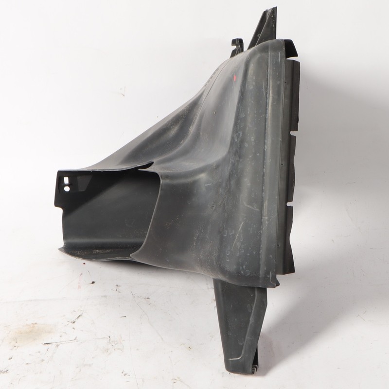 12-15 BMW F06 F12 F13 640I 650I LEFT DRIVER SIDE RADIATOR COOLER AIR DUCT VENT