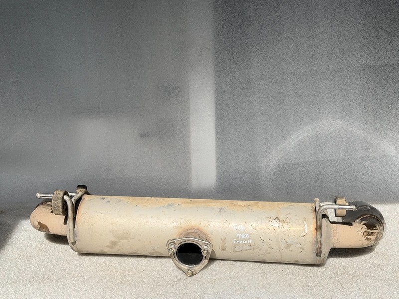 2020 TOYOTA GT86 BRZ TRD EDITION OEM TRD MUFFLER EXHAUST AXLE BACK USED