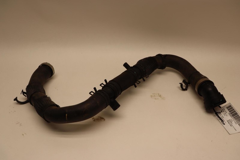 2020-2022 CHEVY SILVERADO 2500HD 6.6L DIESEL ENGINE COOLANT HOSE PIPE OEM
