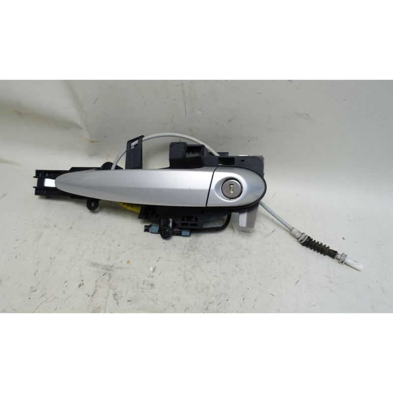 2008-2013 BMW E82 1-Series Coupe Left Exterior Outside Door Handle Titan Silver