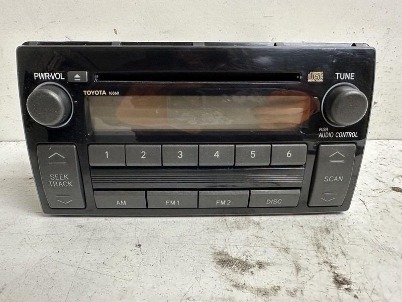 2005-2006 Toyota Camry LE & XLE Radio Stereo 2 DIN Disc CD Player ID 86120AA160