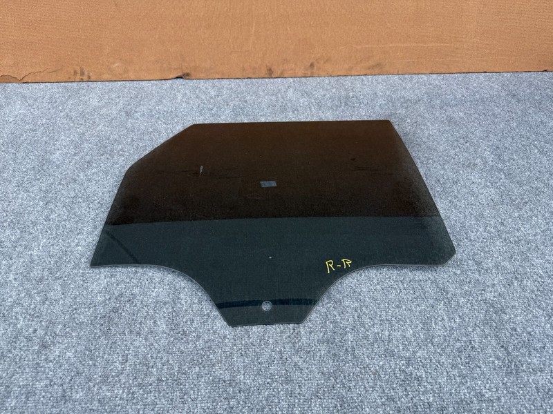 FORD BRONCO SPORT 2021-2025 OEM REAR RIGHT PASSENGER DOOR WINDOW GLASS (TINTED)