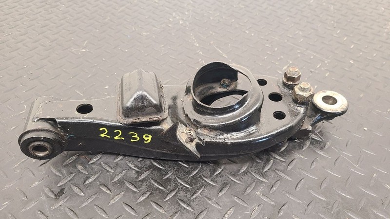 95-00 Toyota Tacoma 4x2 Front Right Passenger Lower Control Arm OEM 48068-35070