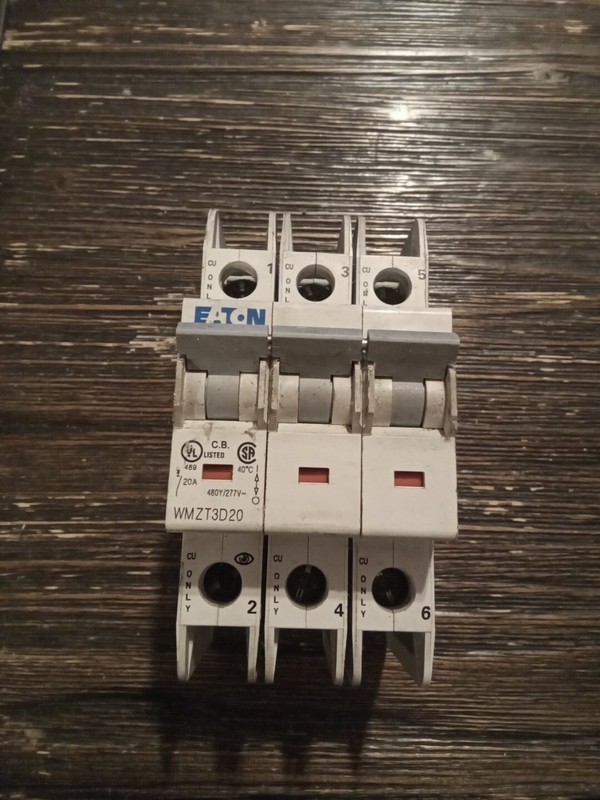 EATON WMZT3D20 20A Circuit Breaker