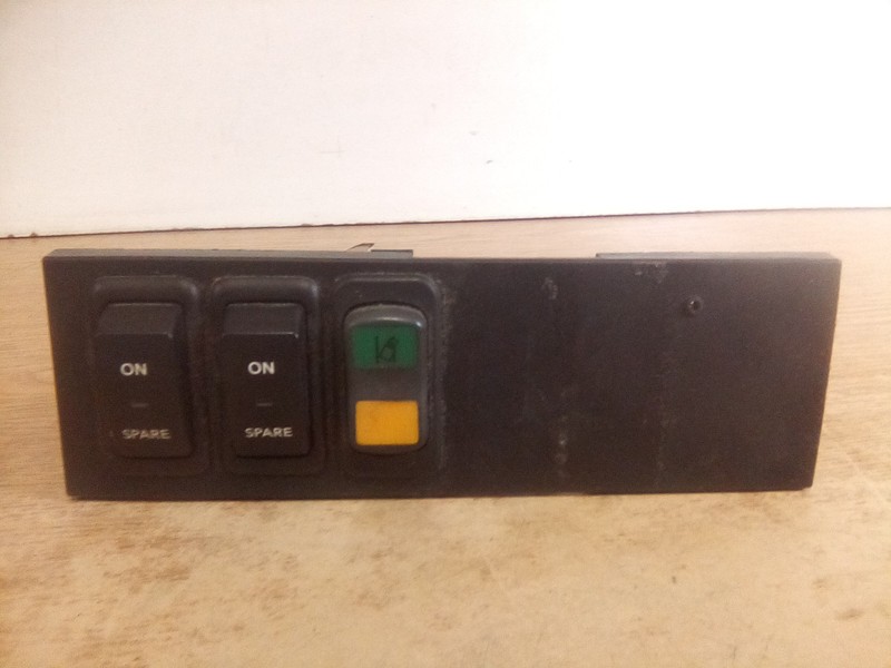 International LT TL0024653 Switch Panel