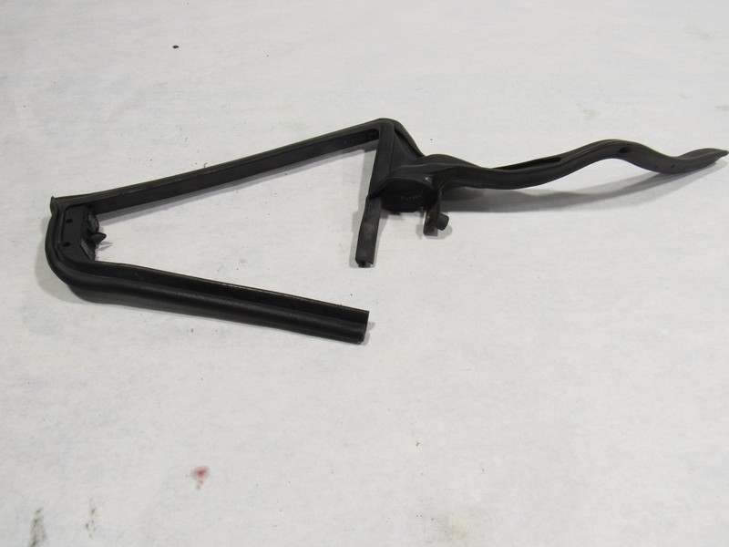 17-20 Mclaren 720S 720 2020 Right Passenger Door Weather Strip Seal #3