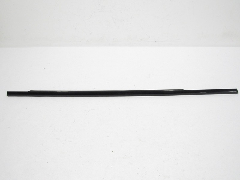 17-20 Jaguar F-Pace 2018 Rear Left Driver Door Belt Window Molding Trim |:Y