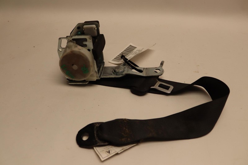 2014-2019 TOYOTA COROLLA REAR 2ND ROW RIGHT SIDE SEAT BELT OEM