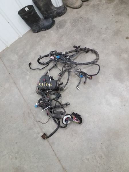 Fuse Box Engine Fits 00-03 DURANGO 249059
