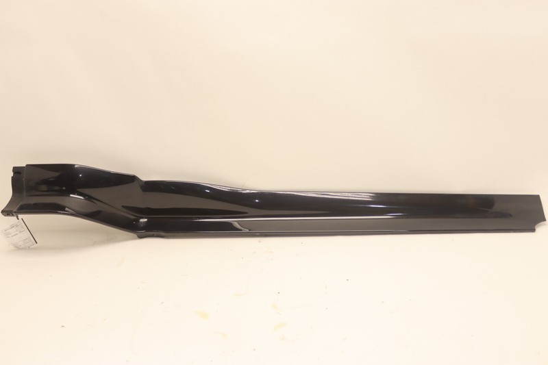 2017-2025 FREIGHTLINER CASCADIA 126 RIGHT PASSENGER SIDE ROCKER PANEL OEM