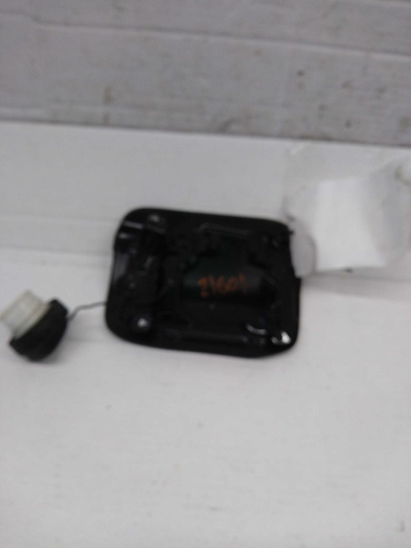 2019 Toyota Camry Fuel Filler Door Black Used OEM Part NJ25-21601-536116