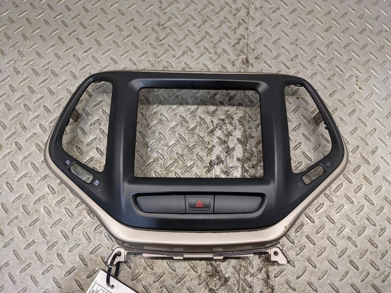 14-19 CHEROKEE FRONT DASH CENTER AIR VENT RADIO BEZEL TRIM COPPER OEM 1169660
