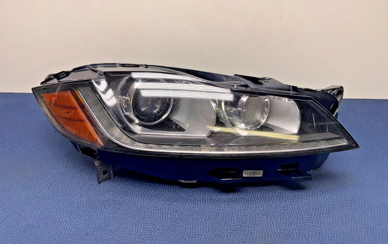 17-23 Jaguar F-Pace Front Right Passenger Side RH Halogen HID Headlight Lamp OEM