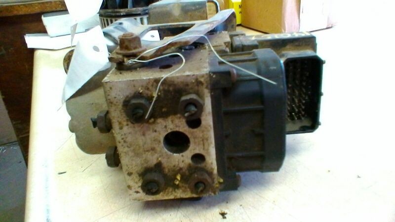Anti-Lock Brake Part Assembly ABS Fits 03-04 CROWN VICTORIA 82143
