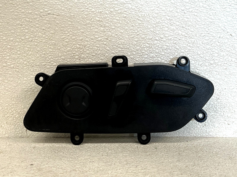 ⭐2021-2025 KIA SORENTO FRONT LEFT SEAT ADJUSTMENT CONTROL SWITCH OEM LOT2700