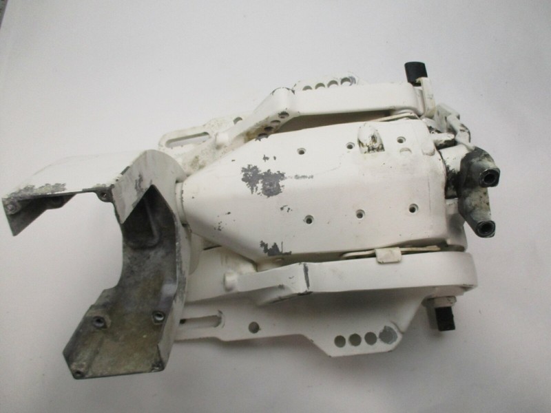 0326195 326195 0390535 0322074 Johnson Evinrude 48 50 55 HP Swivel Bracket Assy