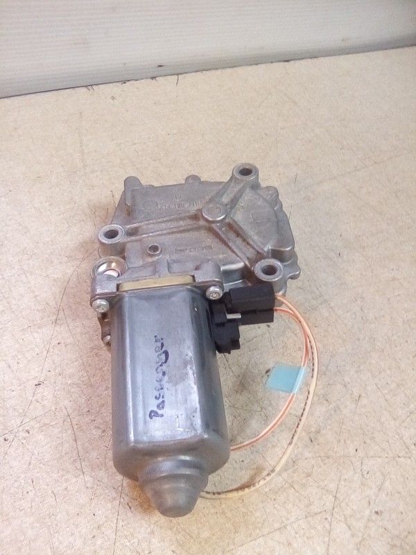 Brose A12784-110 Passenger Side Window Regulator Motor