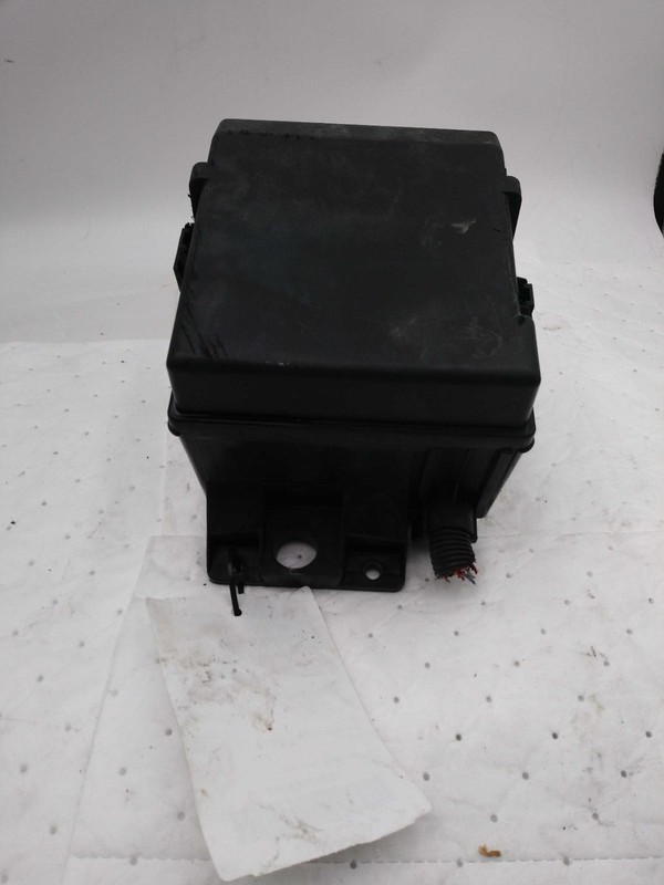 2009 Nissan Titan Used OEM Fuse Box 5.6L Grey 91000 Miles Warranty Included