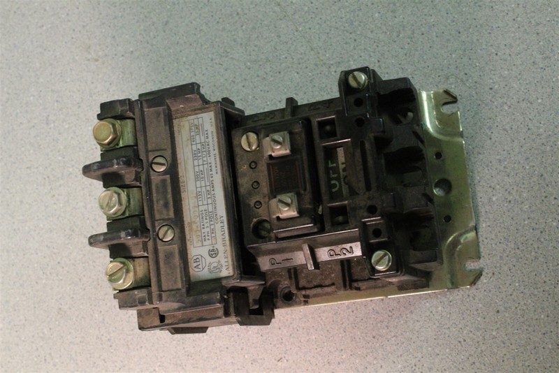 Allen Bradley 500-C00910 Size 2 Contactor CC236C *FREE SHIPPING*
