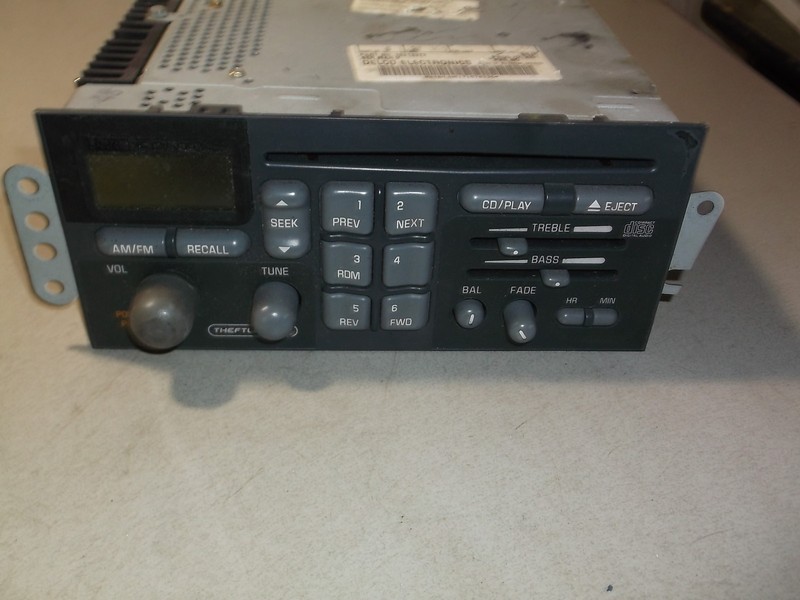 GM Pontiac AC Delco CD Player In-Dash Radio Stereo 16213372 *FREE SHIPPING*