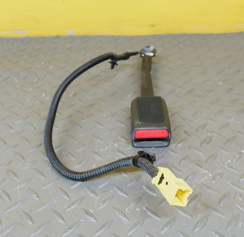 2018-2019 HYUNDAI SONATA Left Seat Belt Buckle Front Oem 88830-c2000-try
