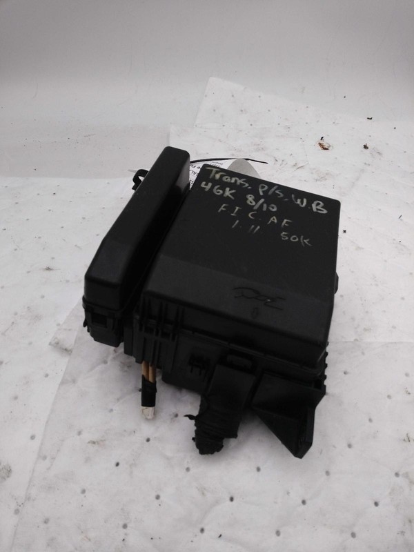 2004 Mitsubishi Galant Fuse Box OEM MR979385 Black 2.4L 125k Miles