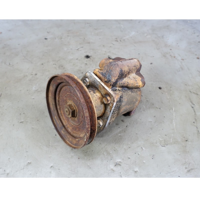 BMW E9 E3 E12 528i M30 Factory Power Steering Vane Pump Pulley 1968-1981 OEM