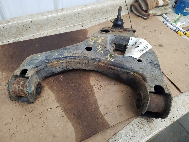 Driver Lower Control Arm Front 6 Lug Wheel Fits 01-07 SIERRA 1500 PICKUP 104499