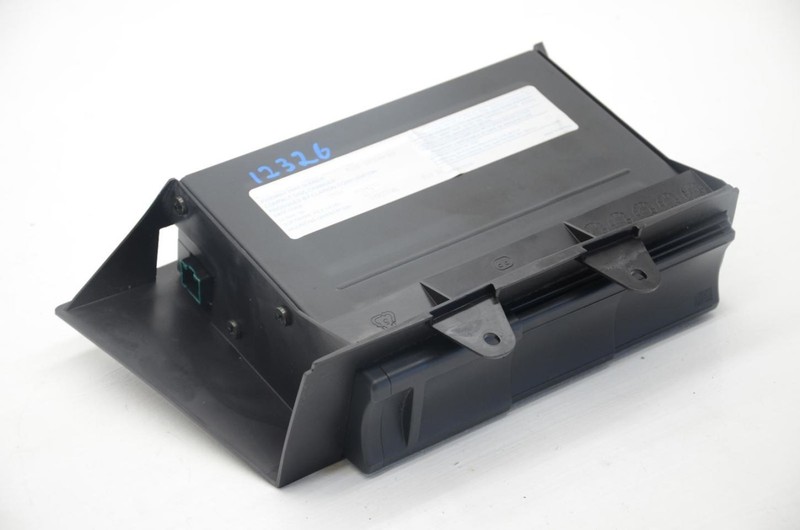 00-05 EXCURSION 6 Disc CD Changer YC3F18C849AD