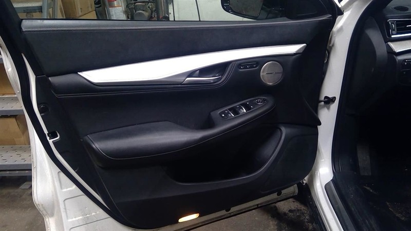 QX50 2019 Drivers Left Front Door Trim Panel 1802278