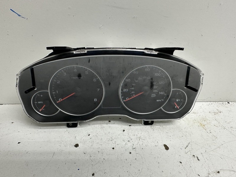 2013-2014 Subaru Legacy 2.5L MT Cluster Speedometer tach gauges instrument panel