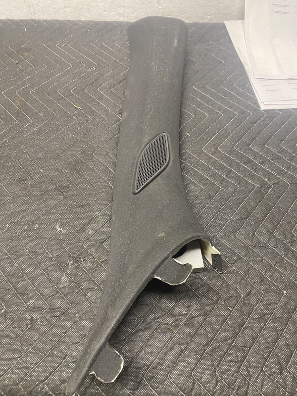 2014 FORD TAURUS LIMITED RIGHT FRONT PILLAR OEM