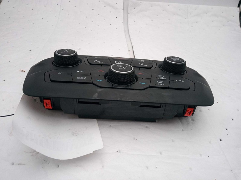 2020 Jeep Renegade A/C Selector Switch OEM Silver 54K Miles NJ25-27918-710840