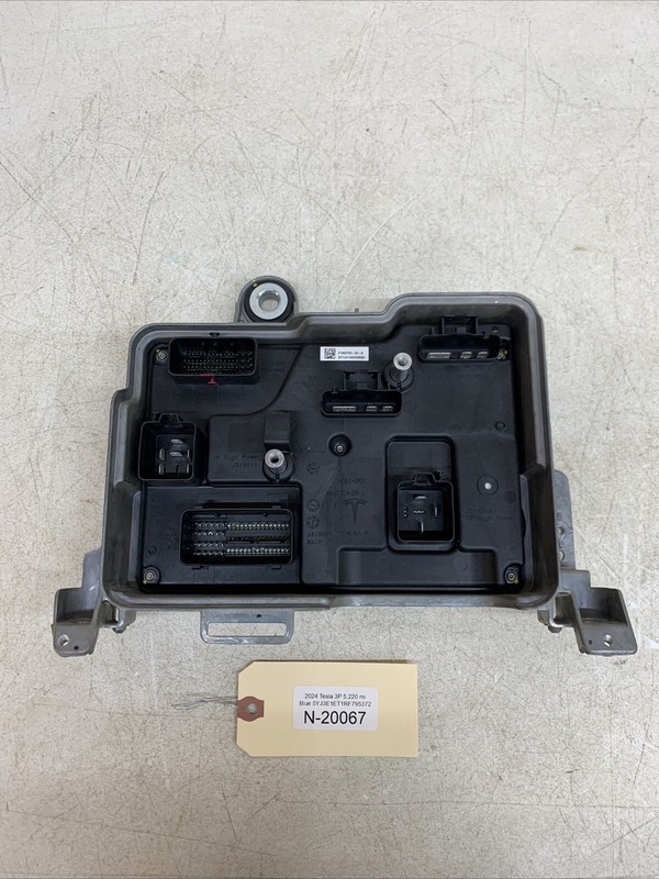⚡️24-25 Tesla 3 Vehicle Front Body Controller VCFRONT 1866750-20-B 20067 U2