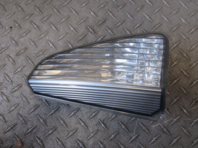 2006 NISSAN MURANO LEFT LICENSE PLATE LIGHT REAR LAMP 3.5 6CYL
