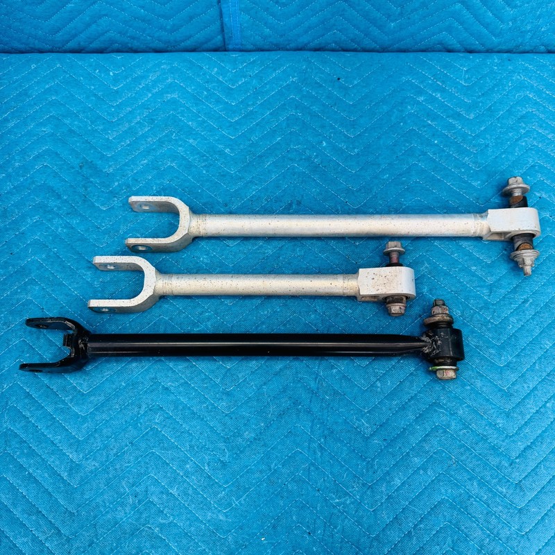 2011–2013 Infiniti M56 Rear Right Suspension Links Set OEM