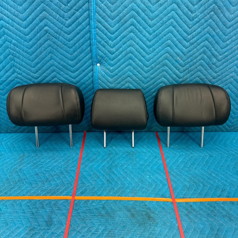 2011–2013 Hyundai Equus Rear Seat Headrests Set Black Leather OEM