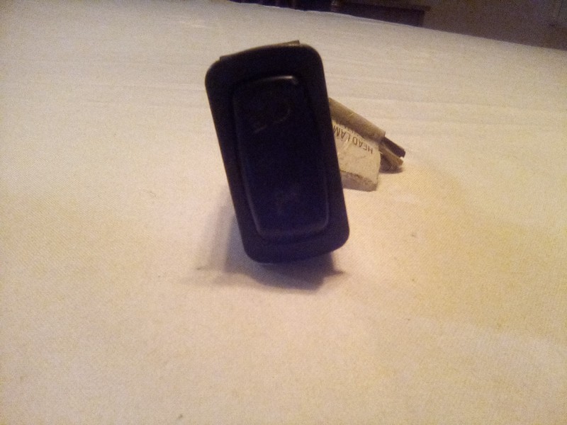 Mack 1MR4323M19 Headlamp Switch W/Connector