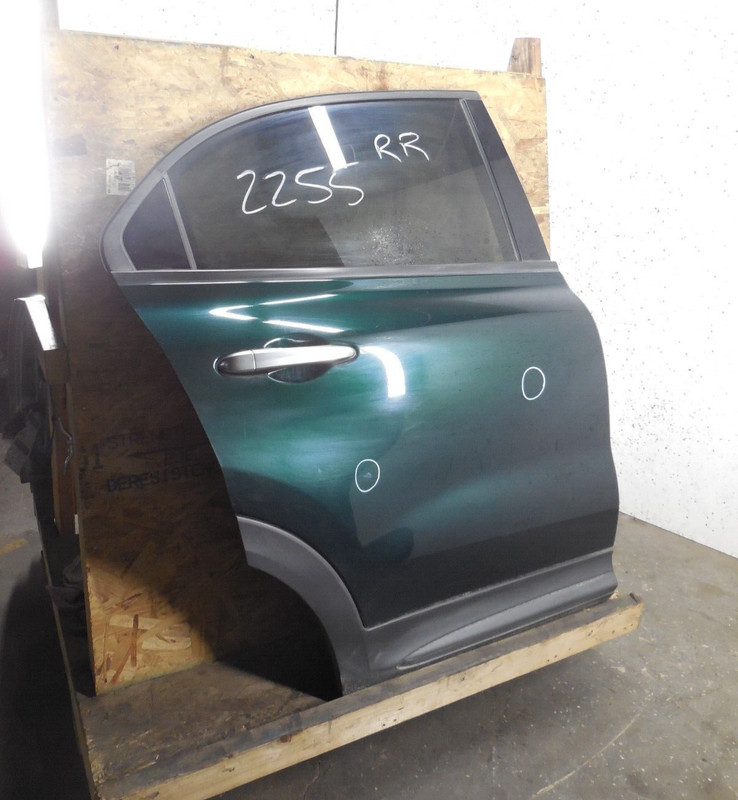 2016 2017 Fiat 500X Rear Door Assembly Passenger Right Electric OEM 330 Green